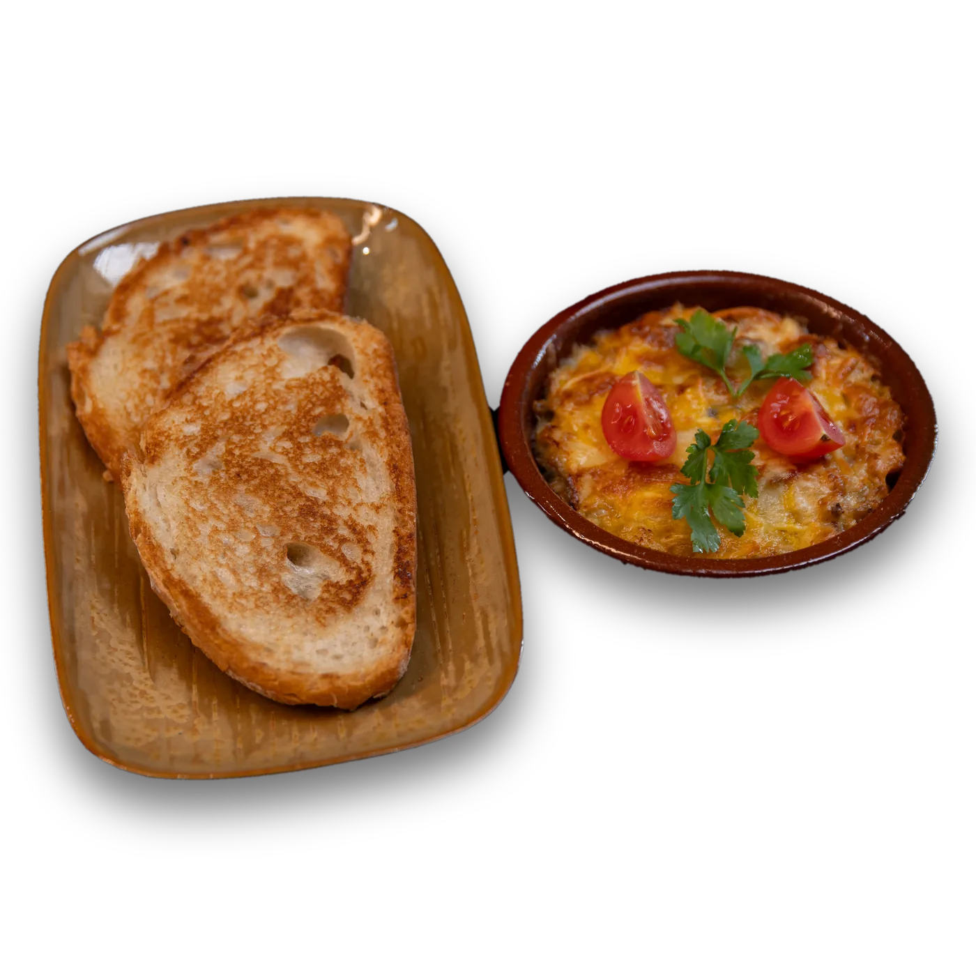 Pomidor-yumurta: tomates fritos con huevos en cazuela de barro